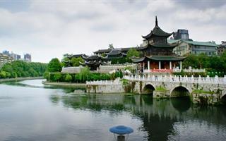 甲秀樓.jpg