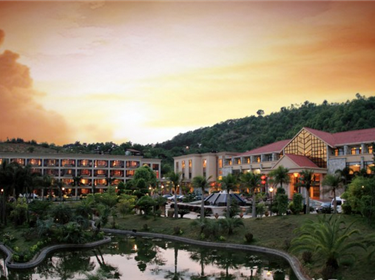 清遠英德奇洞溫泉、長湖國家森林公園、寶晶宮二天游 